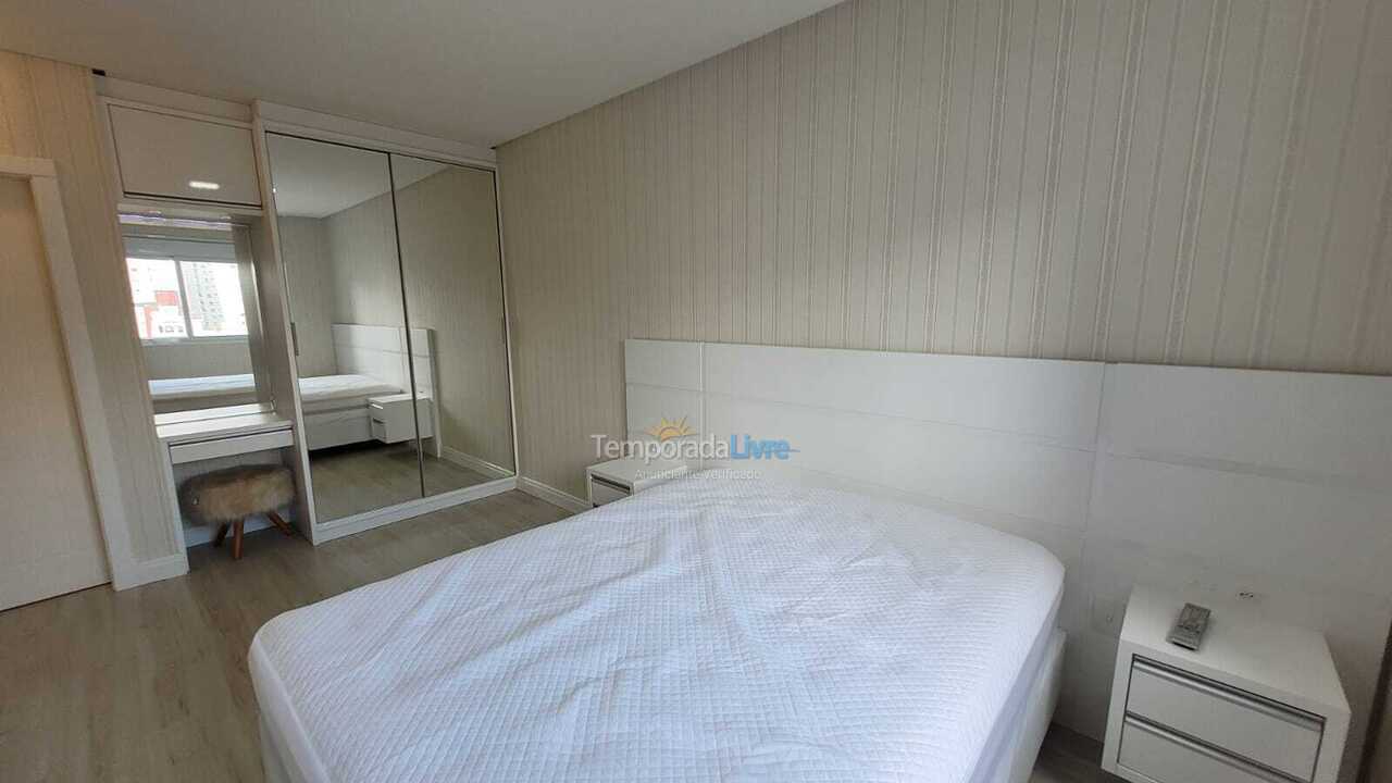 Apartamento para alquiler de vacaciones em Itapema (Meia Praia)