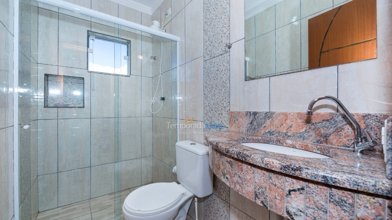 Apartamento para aluguel de temporada em Bombinhas (Praia de Zimbros)