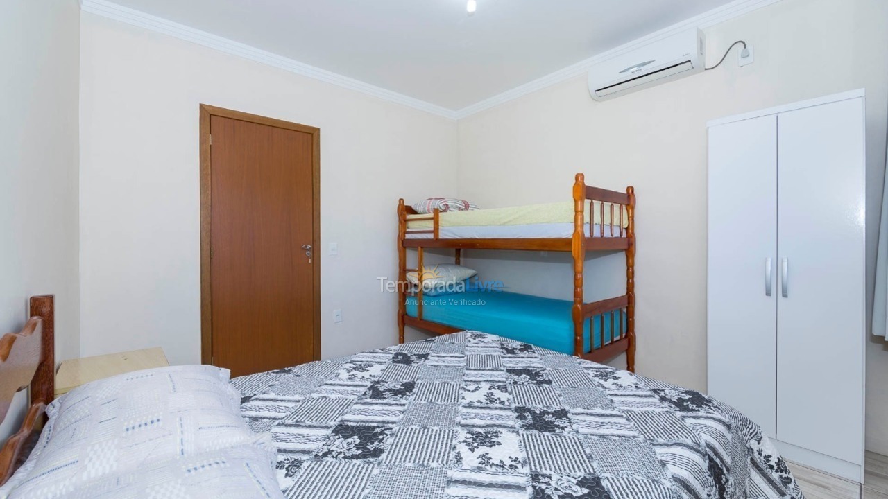 Apartamento para alquiler de vacaciones em Bombinhas (Praia de Zimbros)