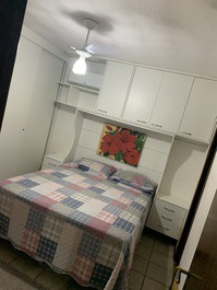 Quarto casal com suite e tb