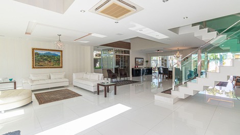 Luxuosa Villa Del Lago,Elevador e Piscina Climatizada