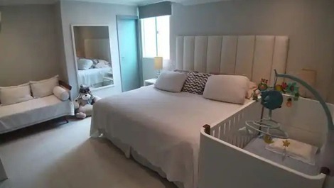 Mansión moderna con gimnasio central en Barra da Tijuca