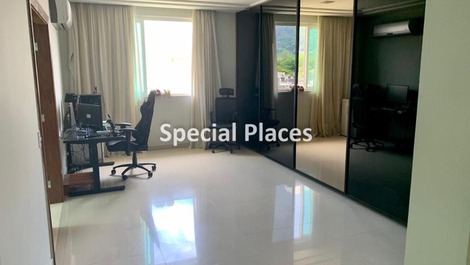 MODERNA MANSÃO 5 SUÍTES, ELEVADOR, SAUNA, PISCINA - TP MENSAL OU ANUAL