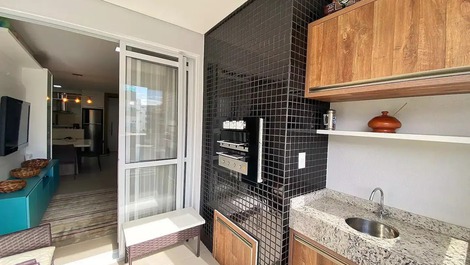 Complete, comfort 1 block from the sea! A22