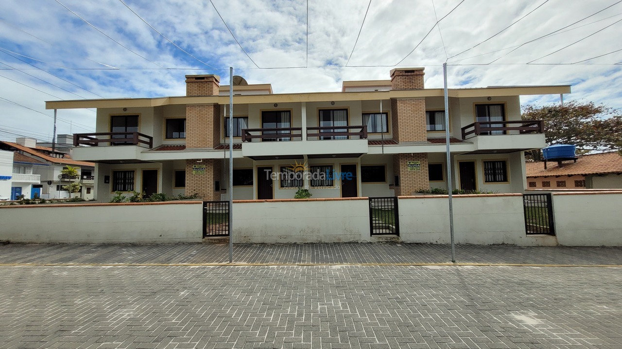 Casa para alquiler de vacaciones em Bombinhas (Praia de Bombas)