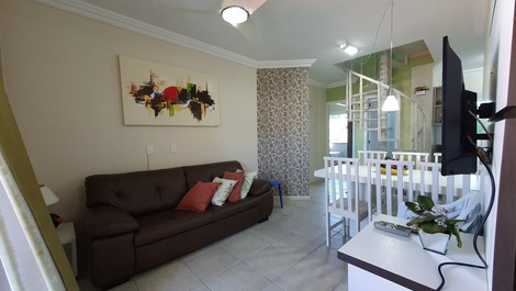 Ático de 2 dormitorios con piscina privada