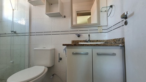 Ático de 2 dormitorios con piscina privada