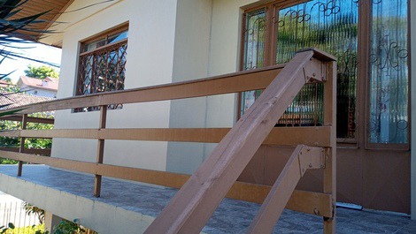 Sacada da sala e quarto