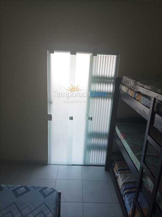 Casa para aluguel de temporada em Mongaguá (Mongaguá)