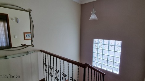 CASA CON PISCINA 3 HABITACIONES a 600 metros del mar.