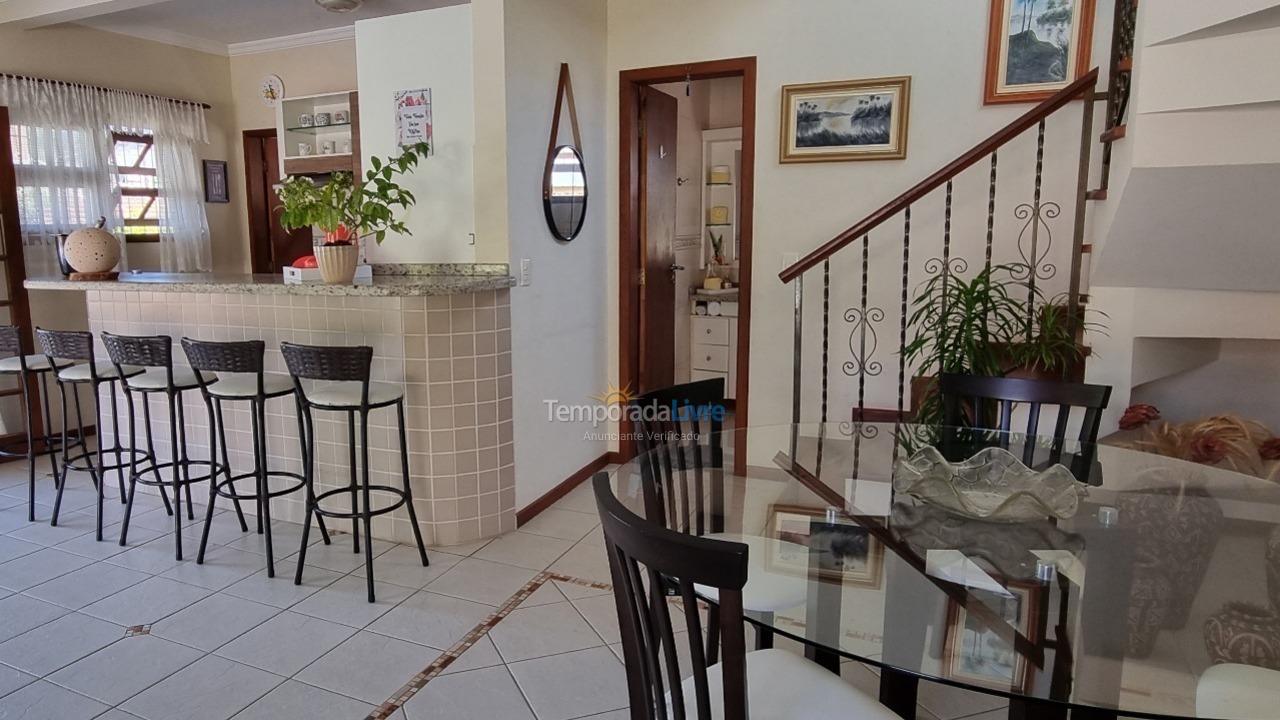 Casa para alquiler de vacaciones em Florianopolis (Praia dos Ingleses)