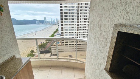 Ed. Marquês de Olinda: 2 bedrooms sea front barbecue / wifi