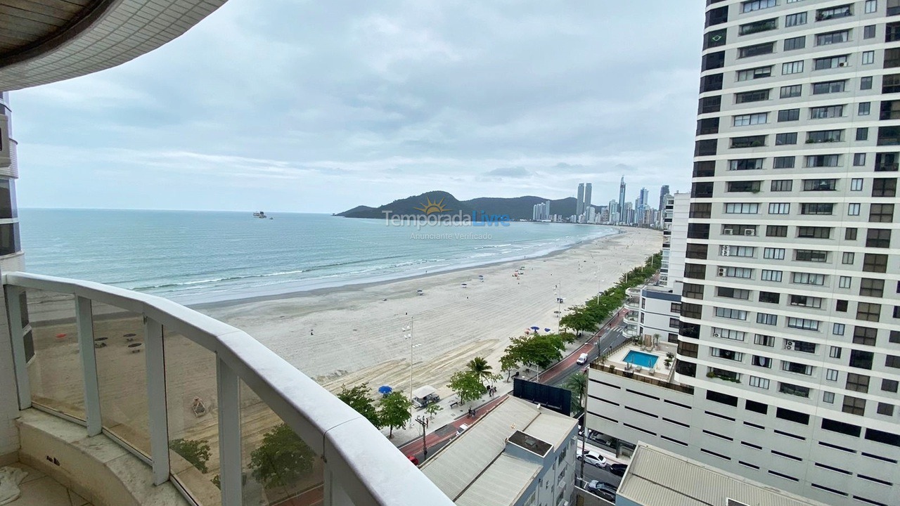 Apartment for vacation rental in Balneário Camboriú (Praia Central)