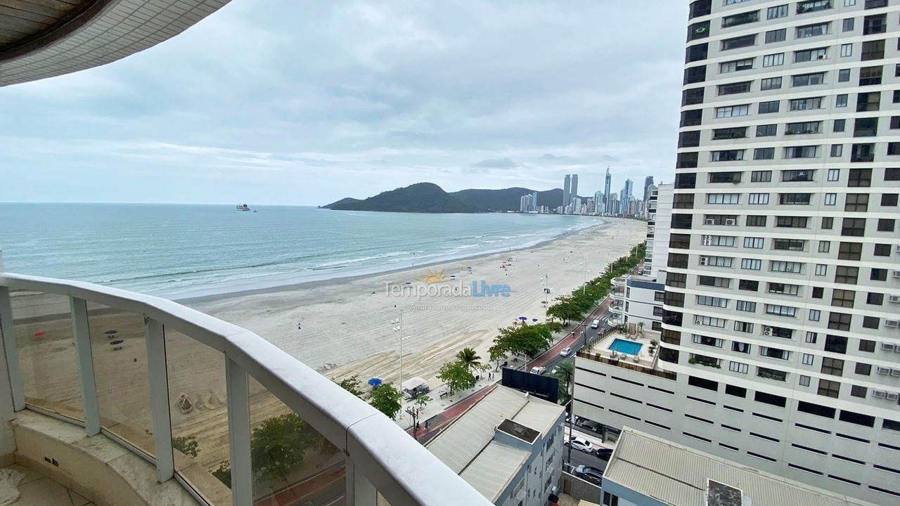 Apartment for vacation rental in Balneário Camboriú (Praia Central)
