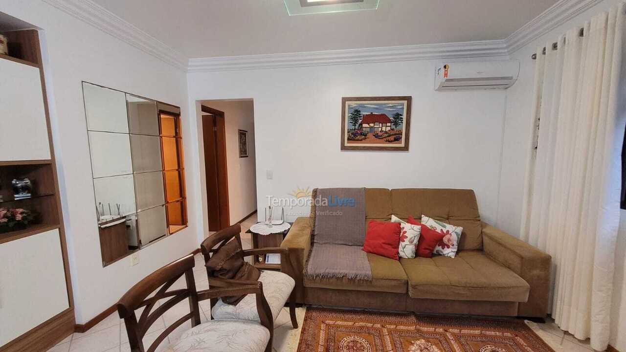 Apartamento para alquiler de vacaciones em Itapema (Meia Praia)