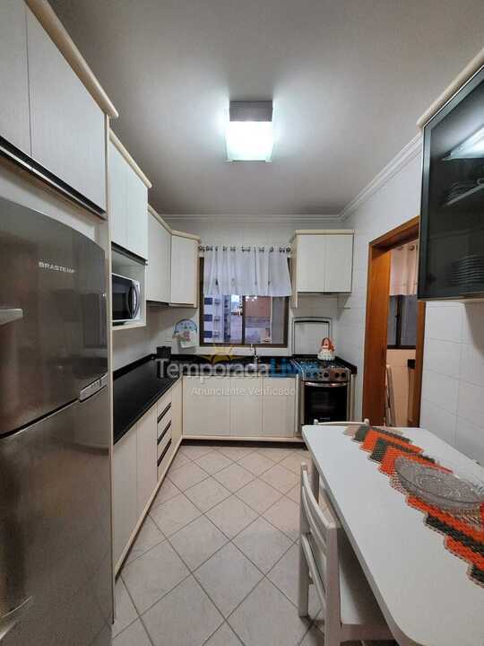 Apartamento para alquiler de vacaciones em Itapema (Meia Praia)