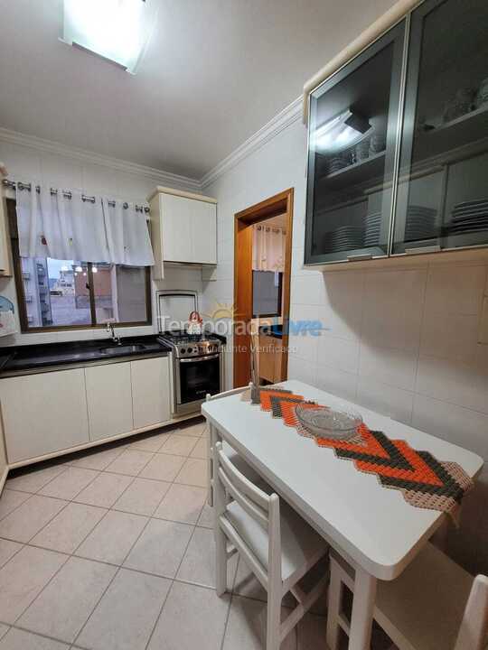 Apartamento para alquiler de vacaciones em Itapema (Meia Praia)