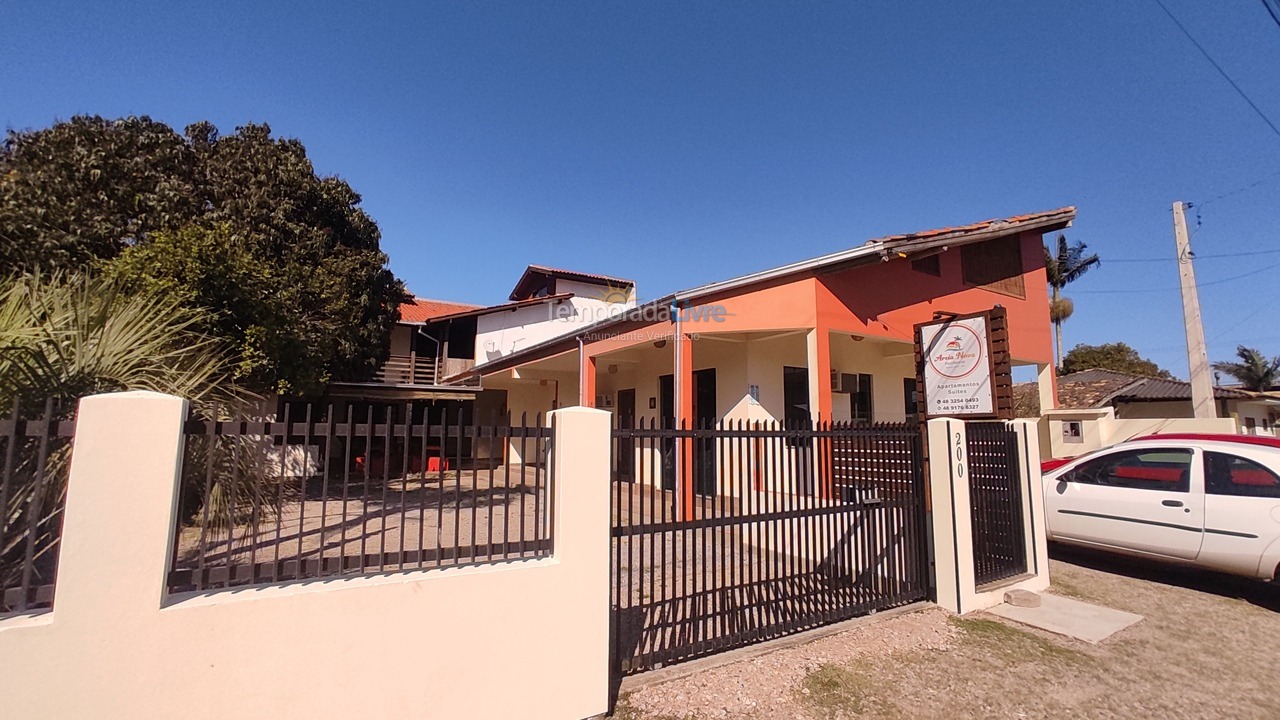 Apartment for vacation rental in Garopaba (Praia da Ferrugem)