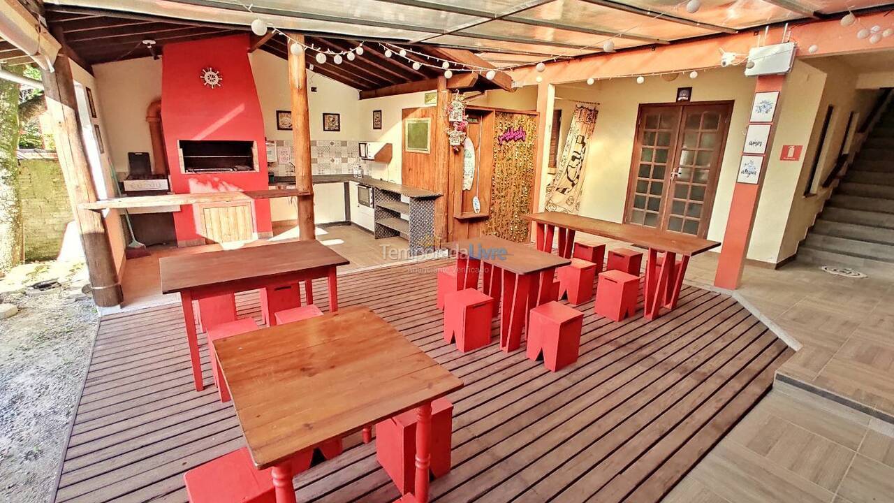 Apartment for vacation rental in Garopaba (Praia da Ferrugem)