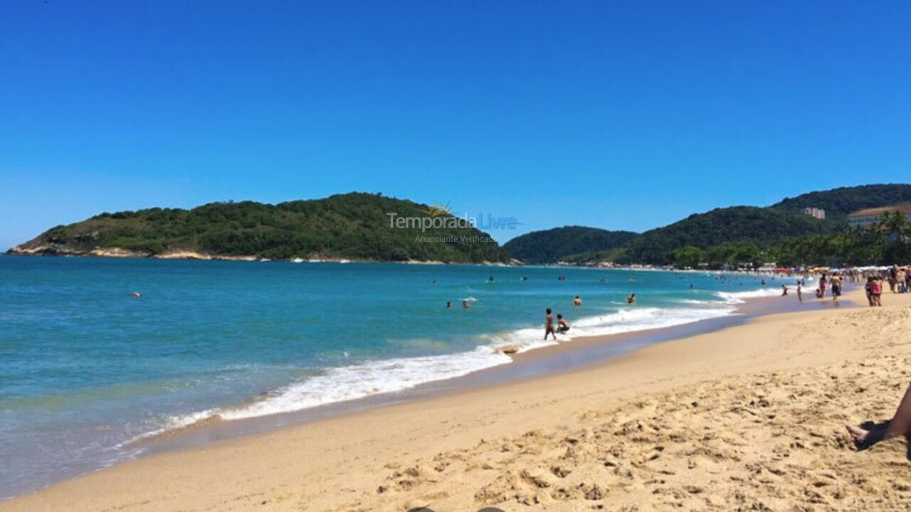 Casa para aluguel de temporada em Guarujá (Praia do Pernambuco)