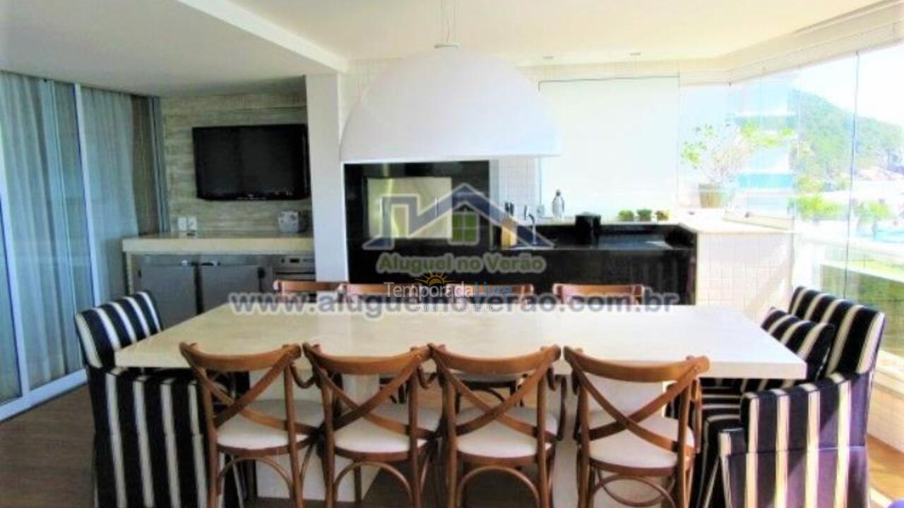 Apartamento para aluguel de temporada em Florianópolis (Praia Brava)