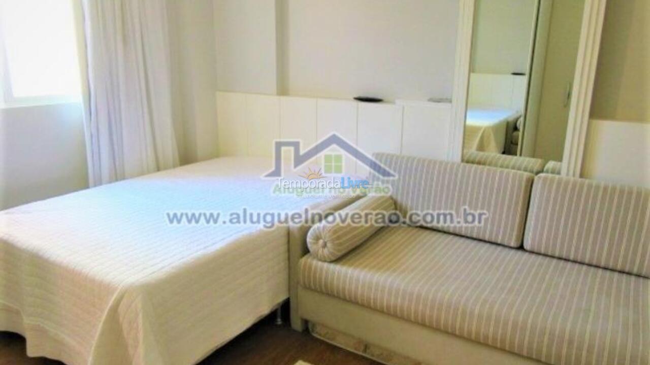 Apartamento para aluguel de temporada em Florianópolis (Praia Brava)