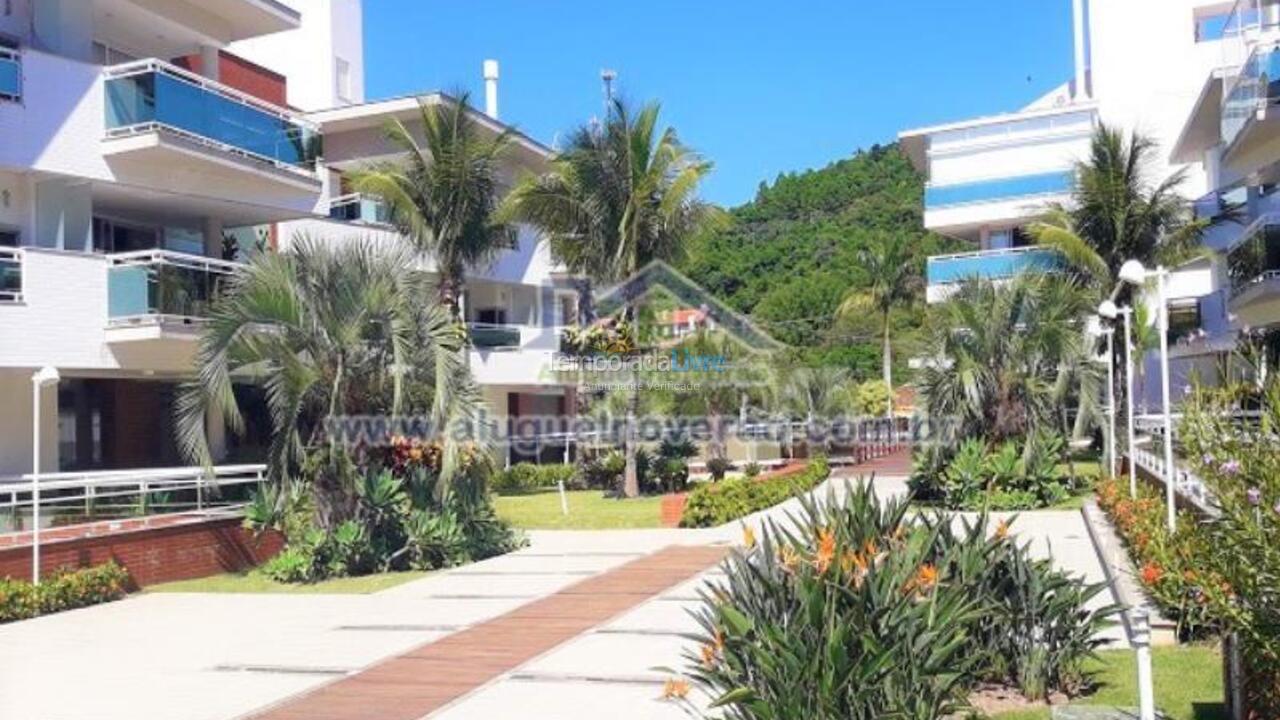 Apartamento para aluguel de temporada em Florianópolis (Praia Brava)