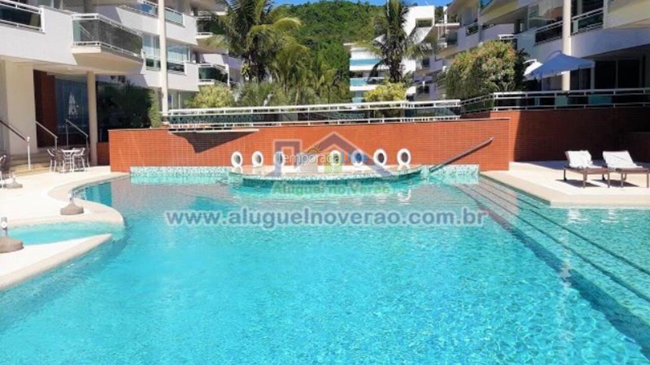 Apartamento para aluguel de temporada em Florianópolis (Praia Brava)