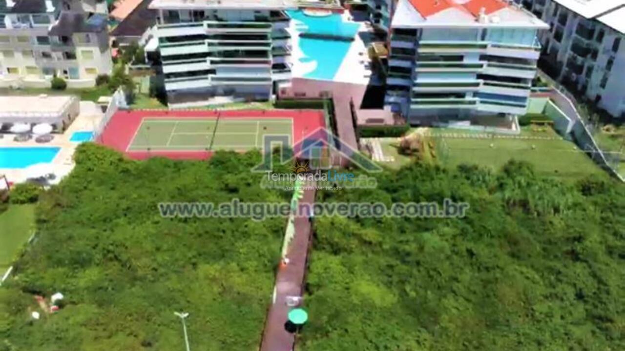 Apartamento para aluguel de temporada em Florianópolis (Praia Brava)