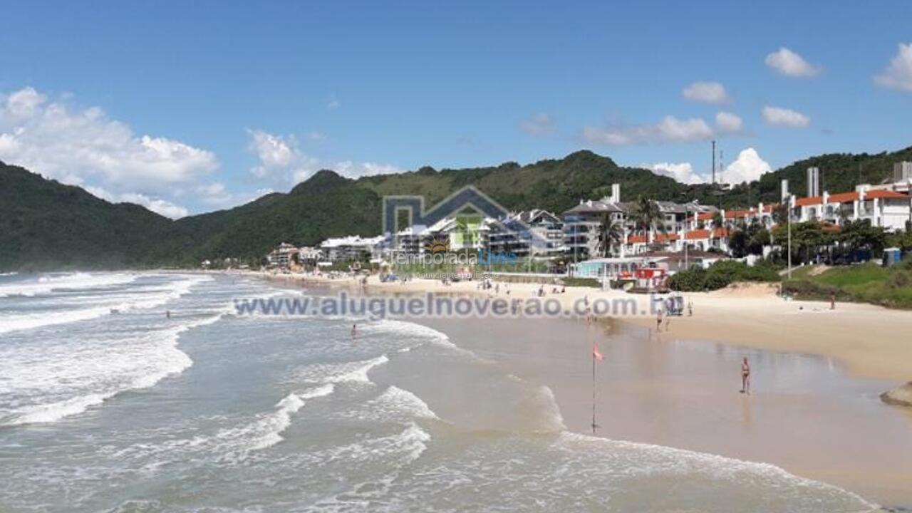 Apartamento para aluguel de temporada em Florianópolis (Praia Brava)
