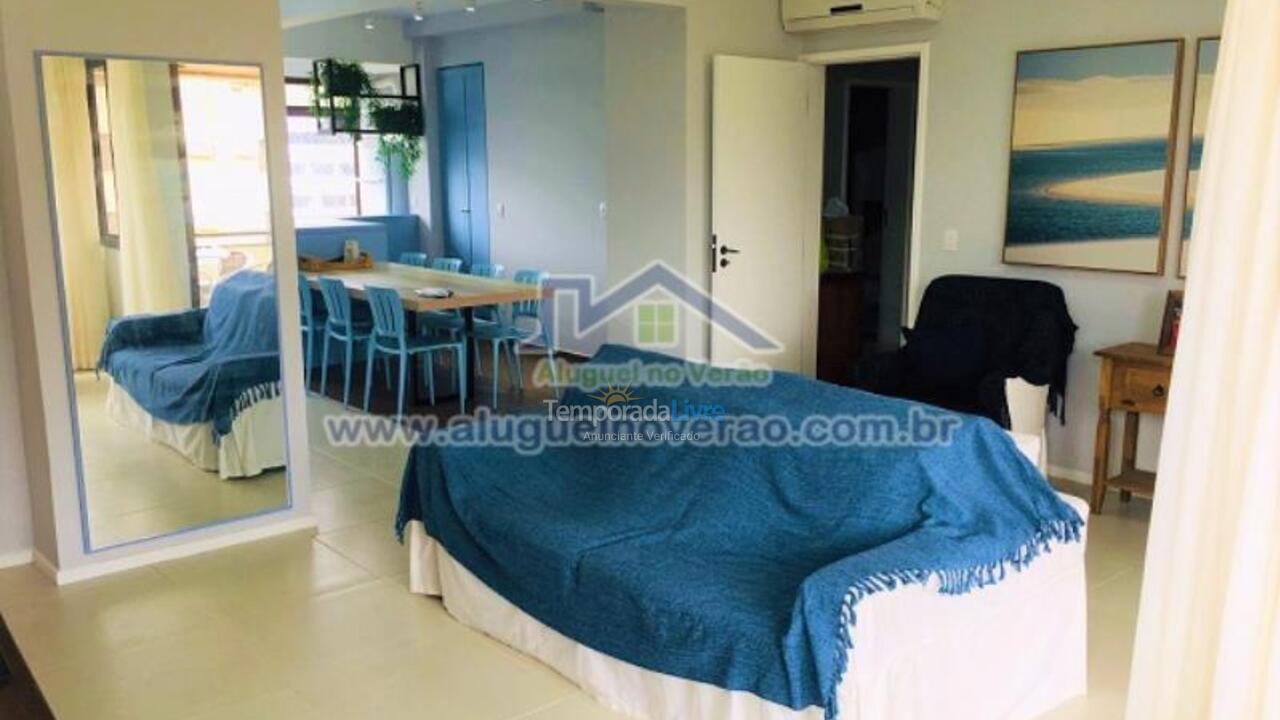 Apartamento para aluguel de temporada em Florianópolis (Praia Brava)