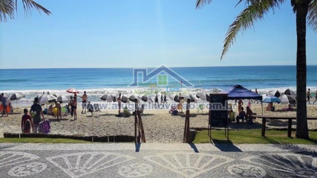 Apartamento para aluguel de temporada em Florianópolis (Praia Brava)