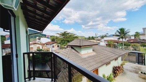 STYLISH HOUSE PRAIA LAZARO WITH 4 BEDROOMS AND 3 SUITES WITH POOL