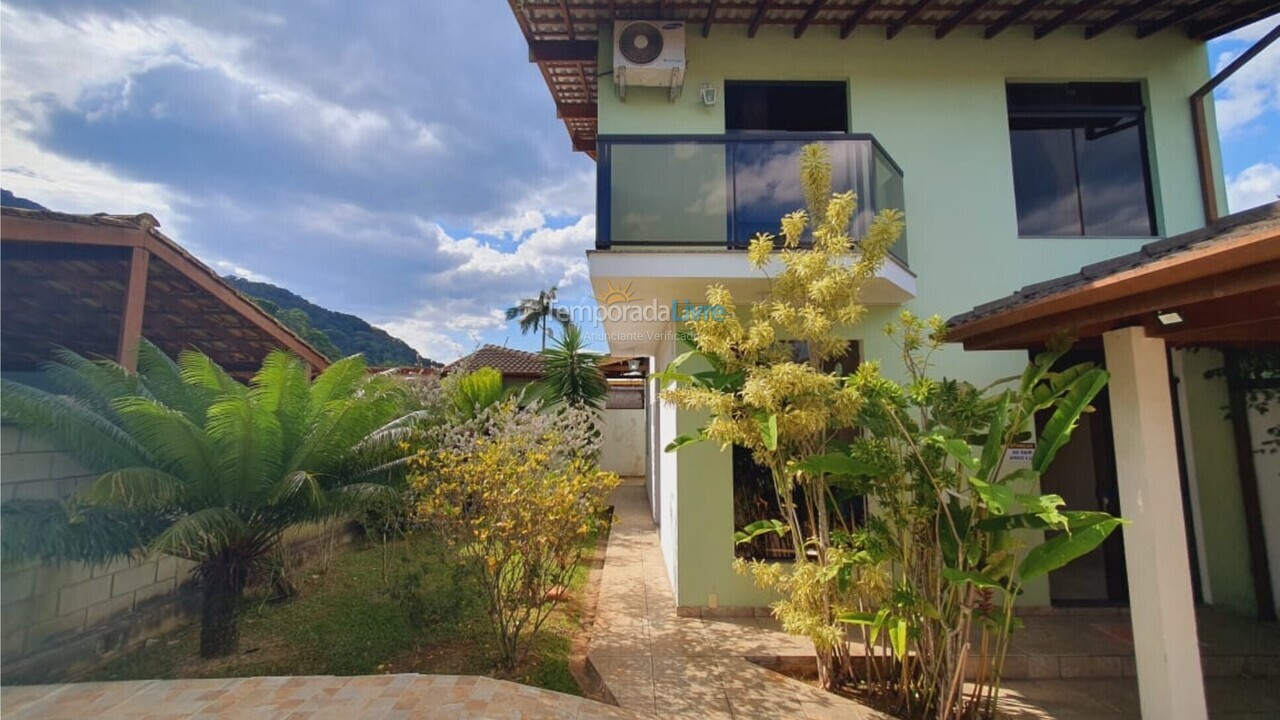 House for vacation rental in Ubatuba (Praia do Lázaro)