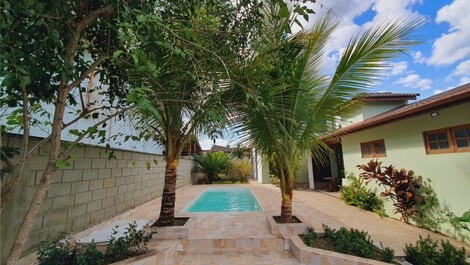 STYLISH HOUSE PRAIA LAZARO WITH 4 BEDROOMS AND 3 SUITES WITH POOL