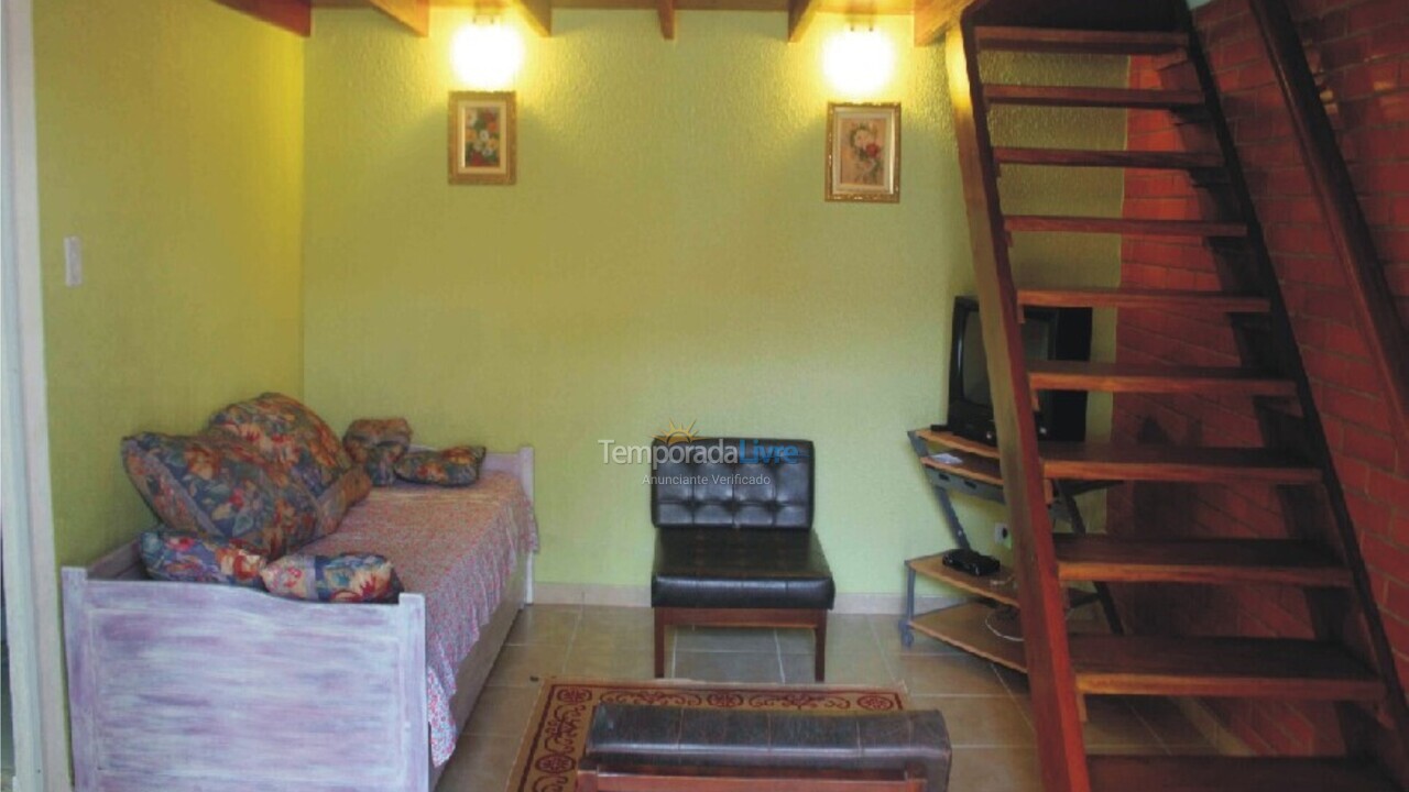 Casa para aluguel de temporada em Ubatuba (Lagoinha)