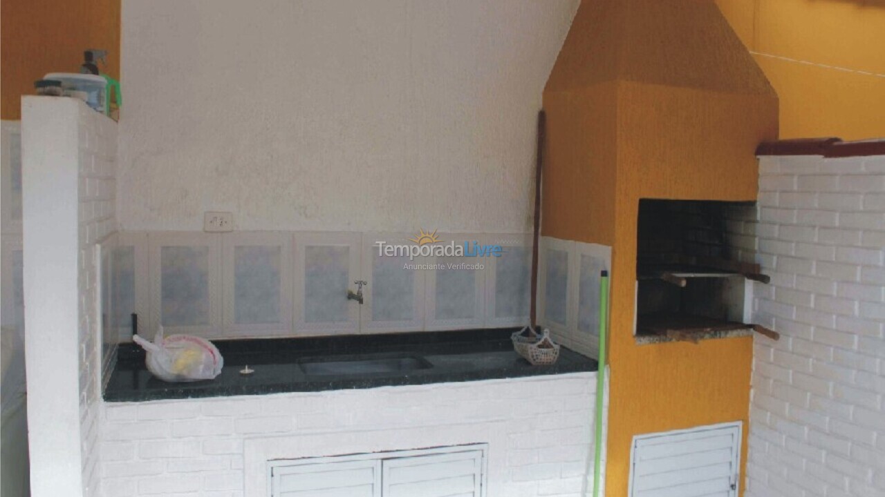 Casa para aluguel de temporada em Ubatuba (Lagoinha)