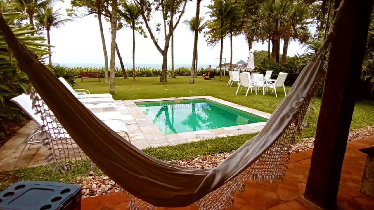 Casa para aluguel de temporada em São Sebastião (Camburi)