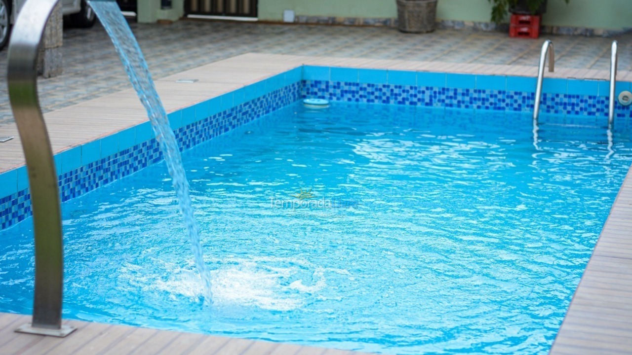 Casa para alquiler de vacaciones em Guarapari (Praia do Morro)