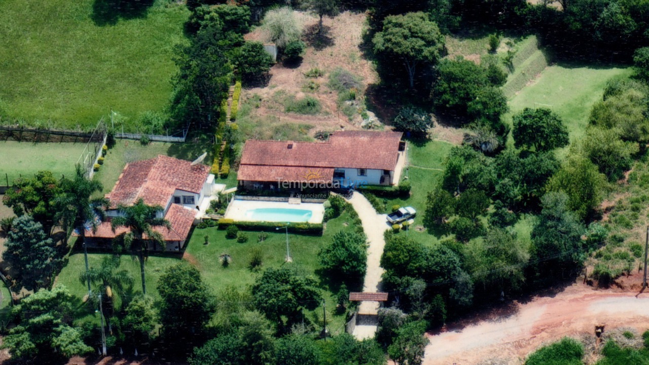 Chácara / sítio para aluguel de temporada em Piracaia (Canedos)