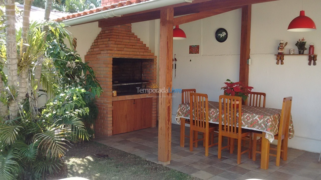 Casa para aluguel de temporada em Florianópolis (Cachoeira do Bom Jesus)