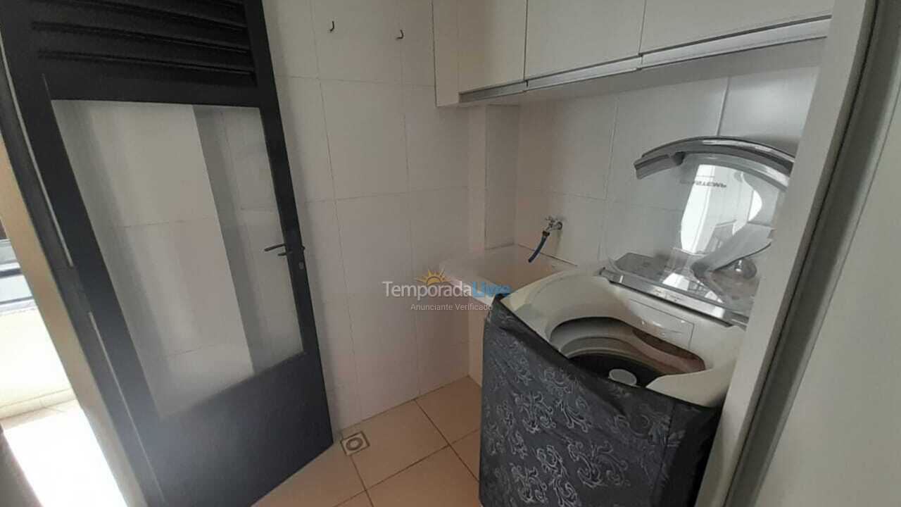 Apartamento para aluguel de temporada em Itapema (Meia Praia)