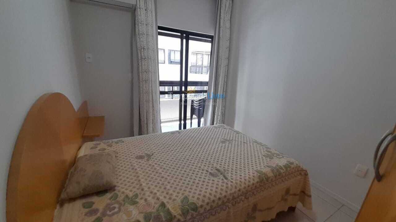 Apartamento para aluguel de temporada em Itapema (Meia Praia)