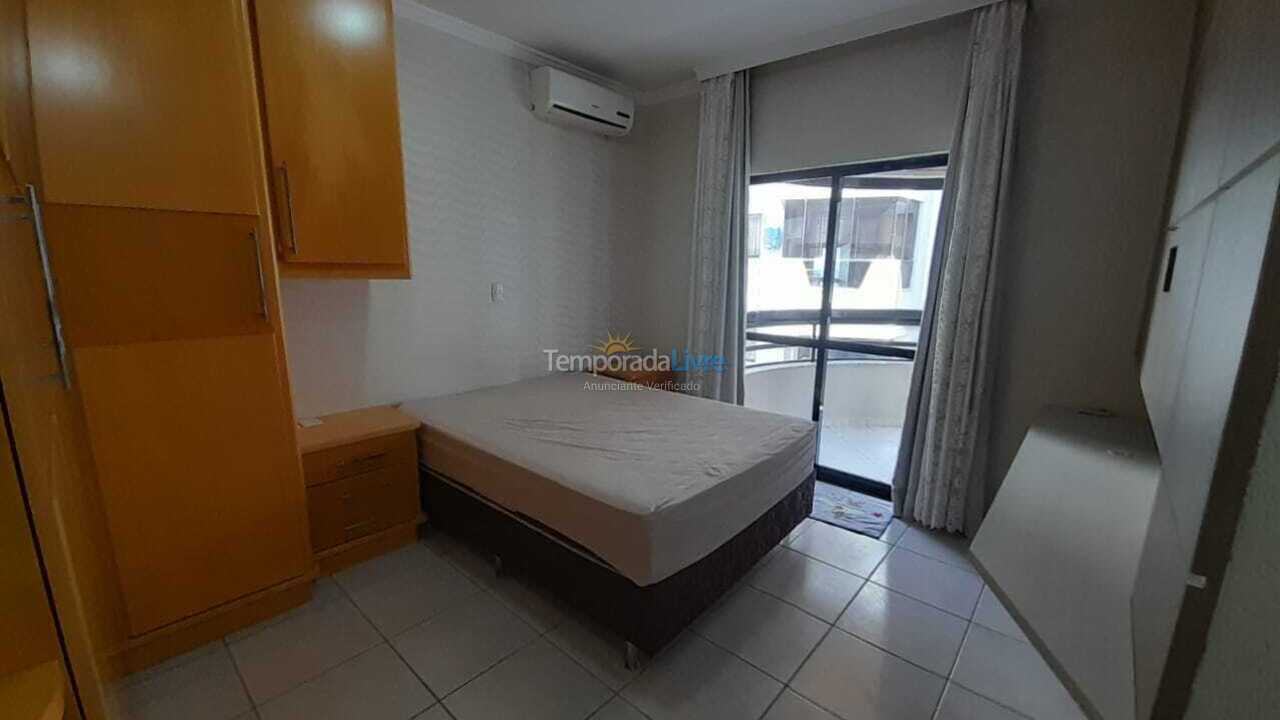 Apartamento para aluguel de temporada em Itapema (Meia Praia)