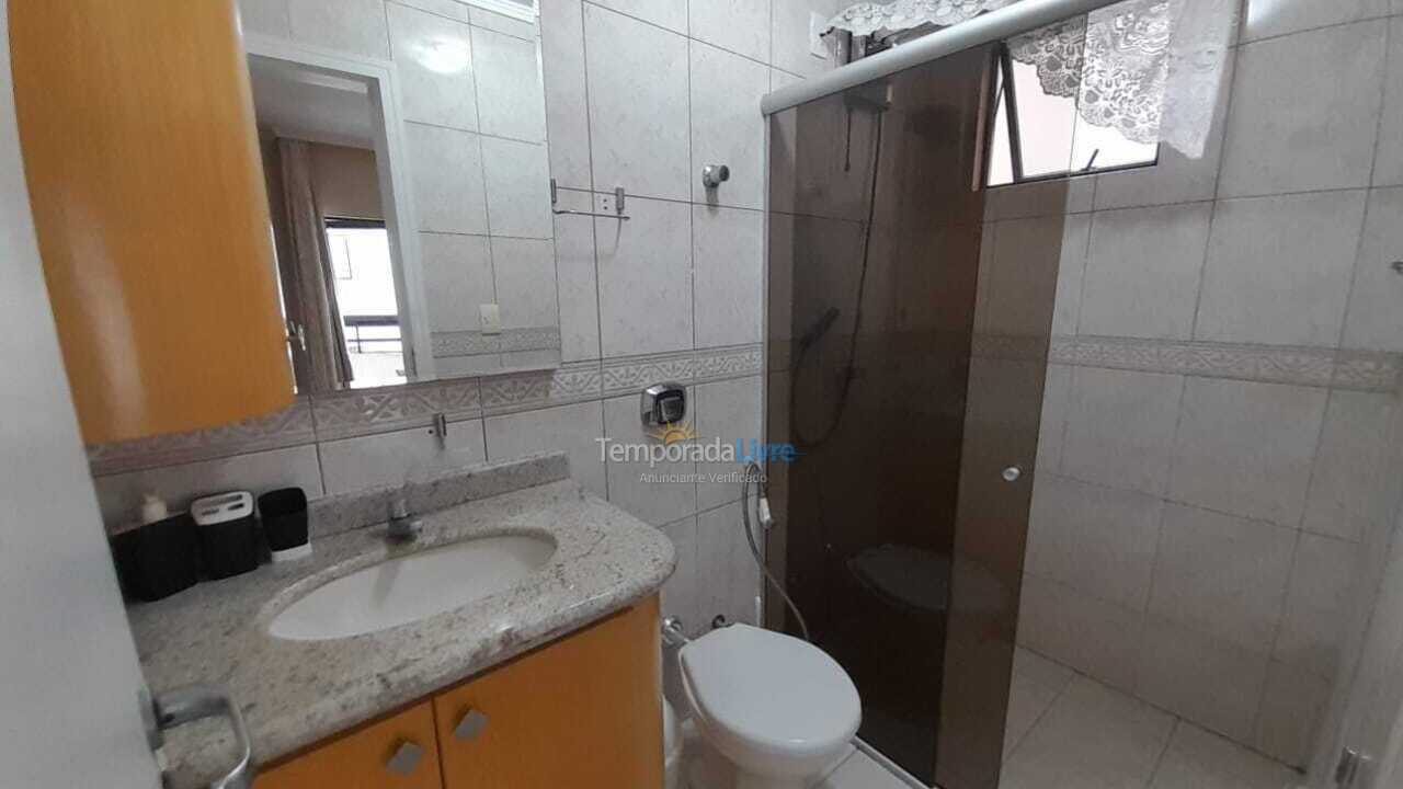 Apartamento para aluguel de temporada em Itapema (Meia Praia)