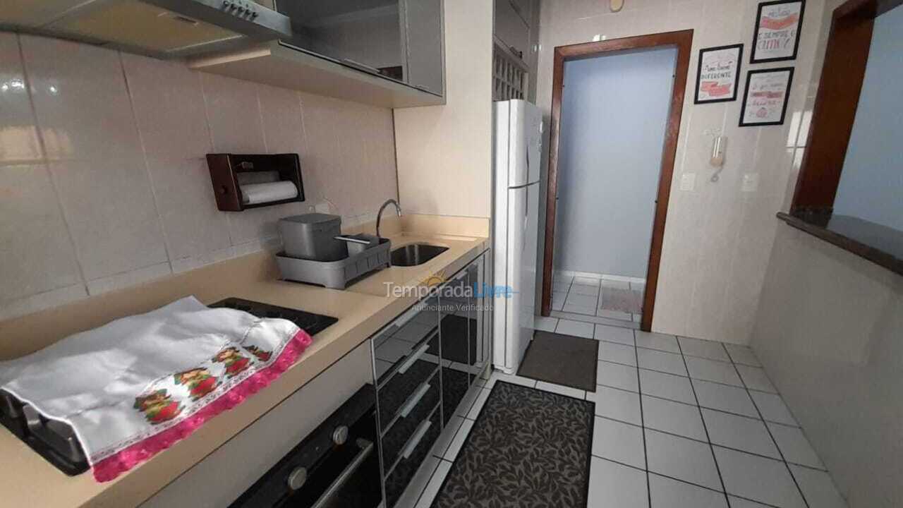 Apartamento para alquiler de vacaciones em Itapema (Meia Praia)