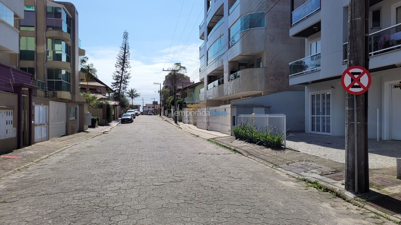 Apartamento para alquiler de vacaciones em Bombinhas (Praia de Bombas)