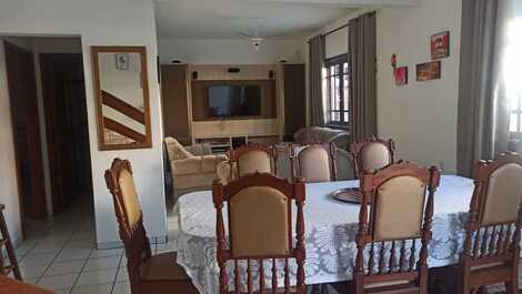 HOUSE IN MARISCAL BOMBINHAS