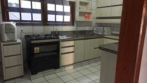 HOUSE IN MARISCAL BOMBINHAS