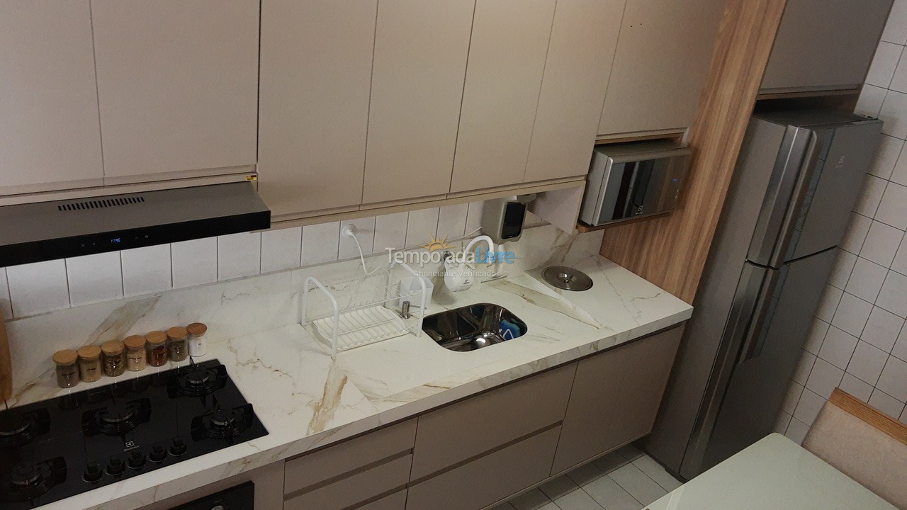 Apartamento para aluguel de temporada em Praia Grande (Guilhermina)